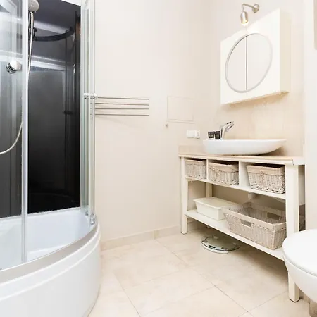 Klimatyczny I Jasny 3city W Gdyni Z Dwiema Sypialniami By Renters Apartment