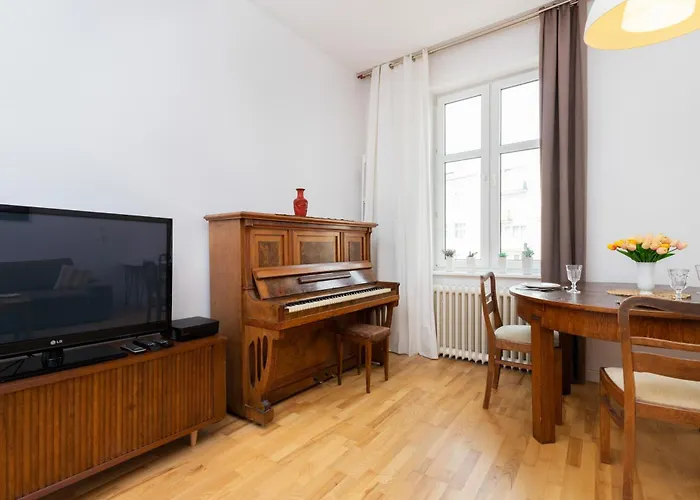 Apartment Klimatyczny I Jasny 3city W Gdyni Z Dwiema Sypialniami By Renters